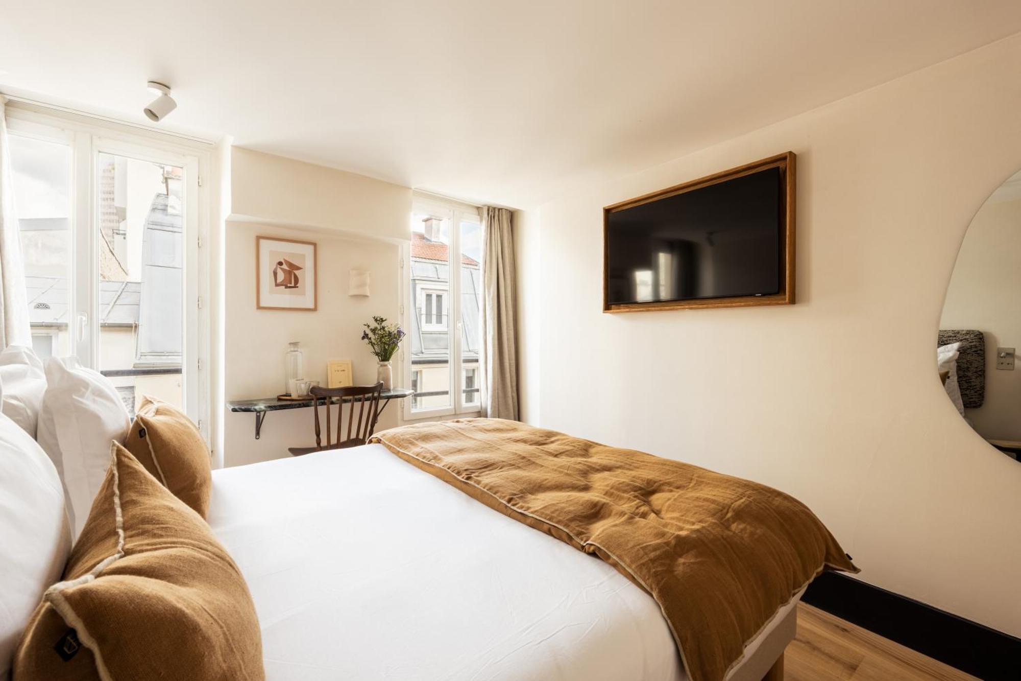 Hotel De La Gaite Париж Экстерьер фото